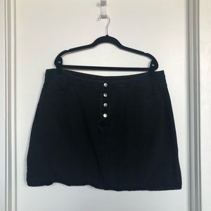 Forever 21 Plus Black Denim Mini Skirt